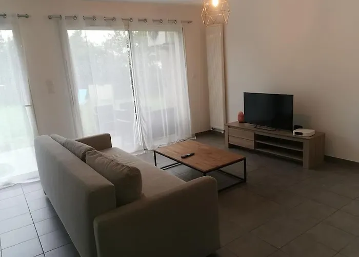 Jolie Maison Entiere Avec 3 Chambres Centre Ville
